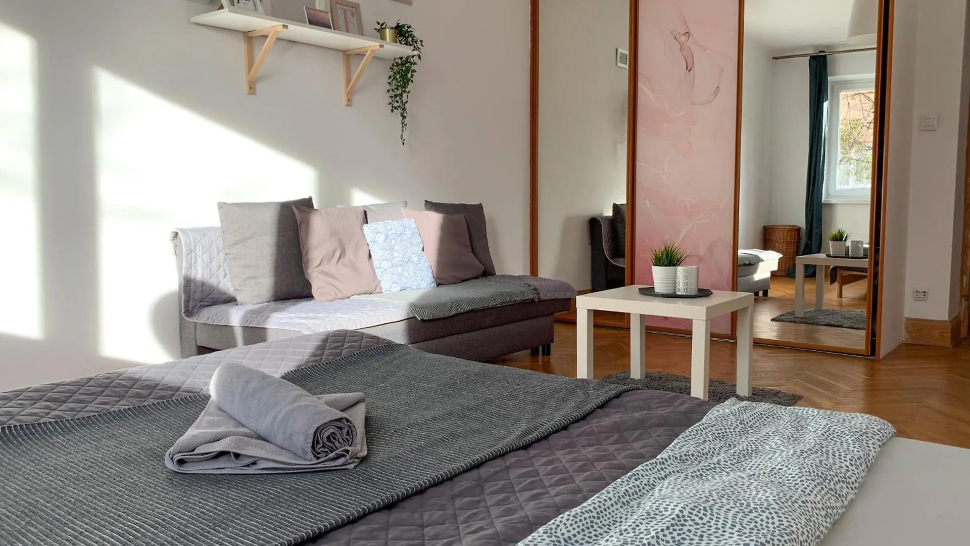 Fryderyk Apartments Dzielna Varsó